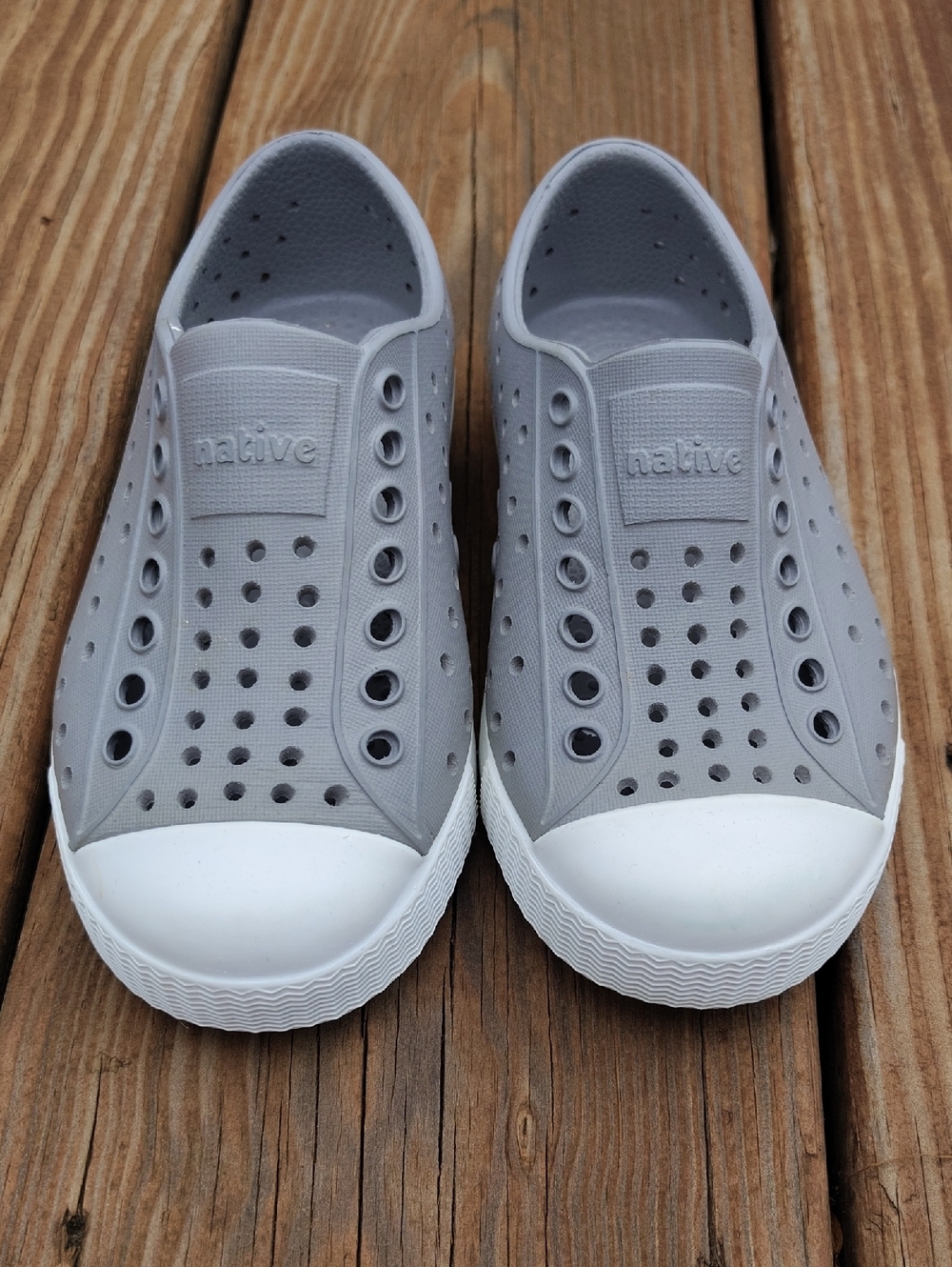 Native Gray Jefferson Slip-On Water Shoes Sneakers Size 8 Kids